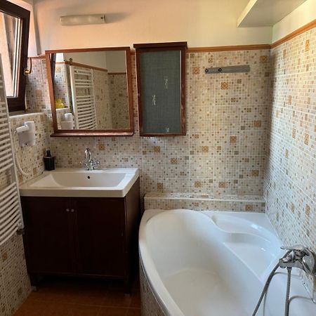 Pension Nest - Family Apartman Mosonmagyaróvár Екстериор снимка
