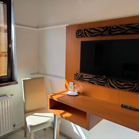 Pension Nest - Family Apartman Mosonmagyaróvár Екстериор снимка