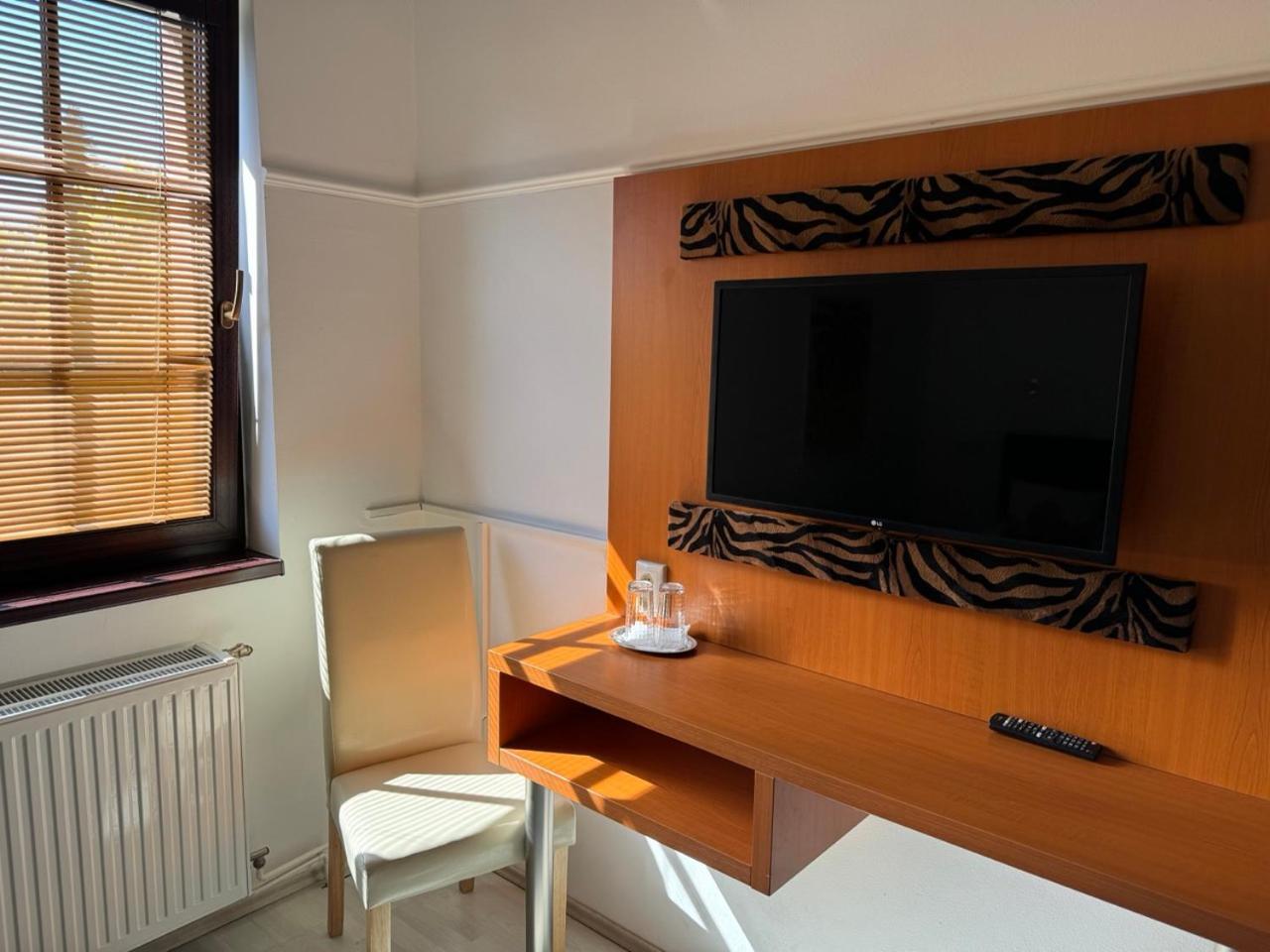 Pension Nest - Family Apartman Mosonmagyaróvár Екстериор снимка